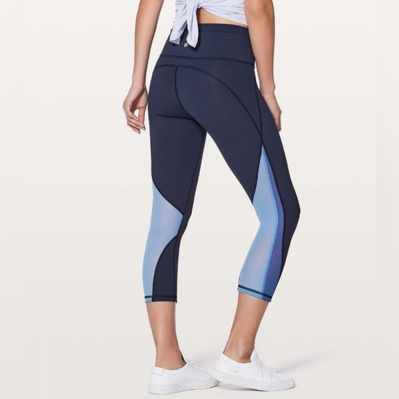 Lululemon Mix & Mesh Crop 21" Midnight In Navy Moroccan Blue/Light Horizon 4 - Picture 10 of 13